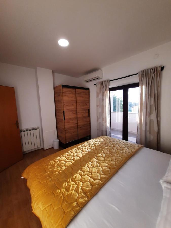 Apartman Sofia Porec Ngoại thất bức ảnh
